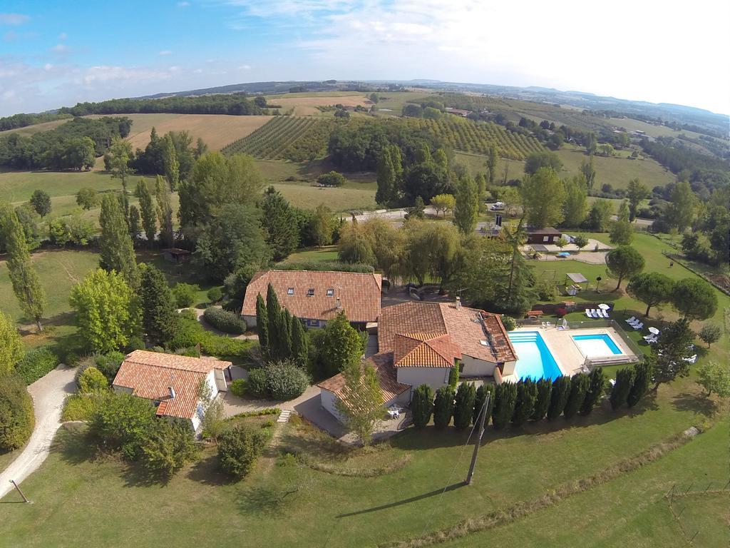 Вилла La Grange Du Cheval Blanc Вильнёв-сюр-Ло Экстерьер фото